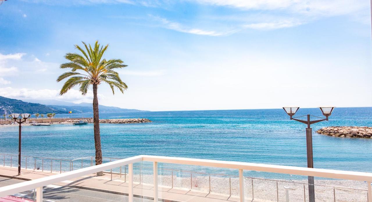 Hotel Et Appartements Reine D'Azur روكوبرُن كاب مارتي المظهر الخارجي الصورة